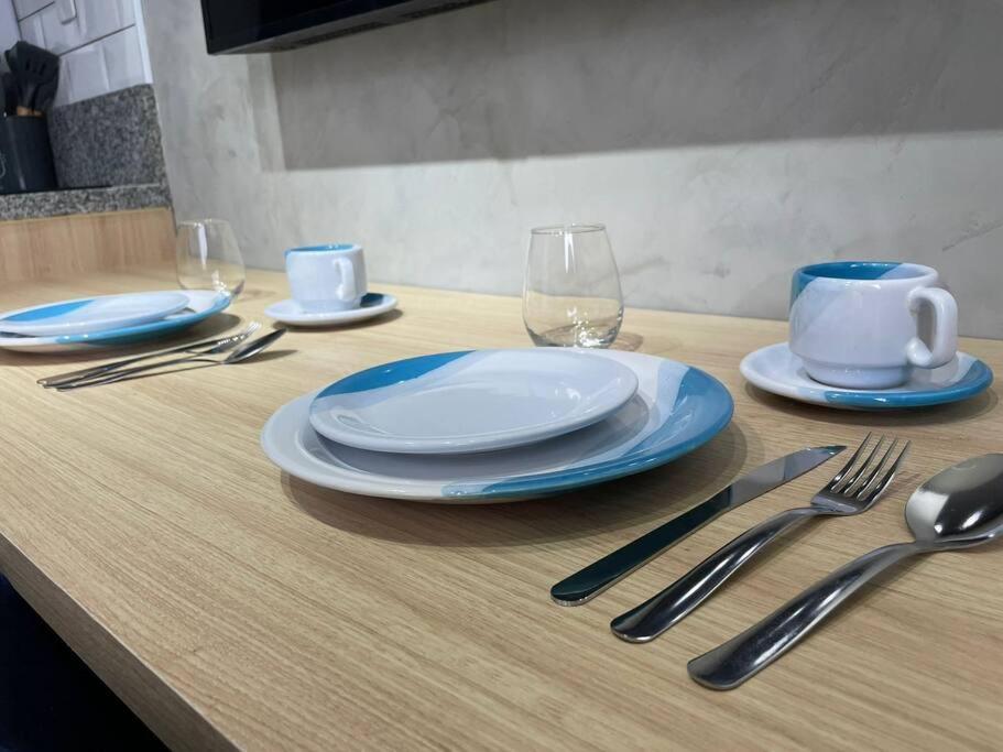 Studio Novo E Belissimo No Bras Com Piscina - 100mts Do Metro Apartamento *